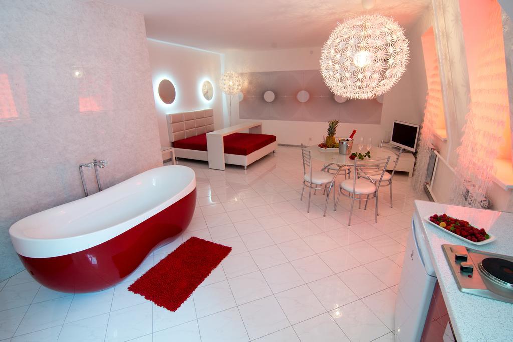 Dragomir Apartments Cherkasy Phòng bức ảnh
